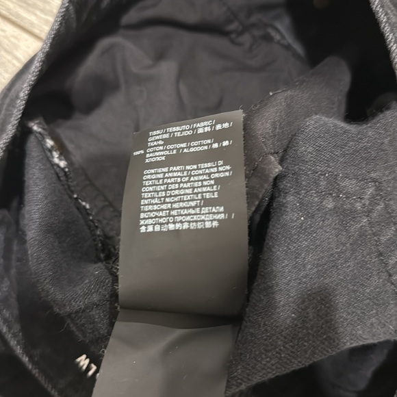 • Saint Laurent • Men’s D 18 Skinny Leg Jeans
Black Waist 29 x 32 - Picture 6 of 8